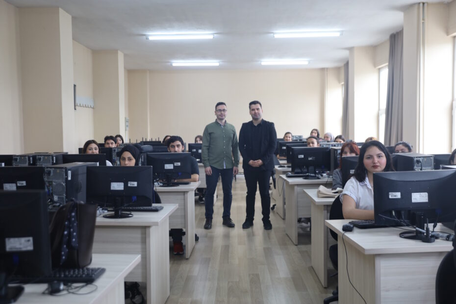 Büyükşehir’den üniversitelilerin gelişimine destek