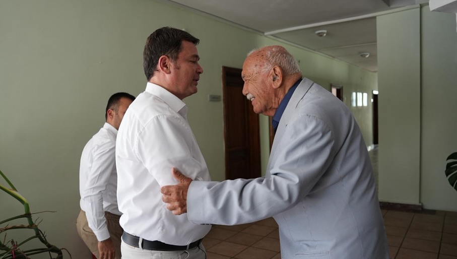 “Tecrübeleriyle Bursa’nın geleceğine ışık tutuyor”