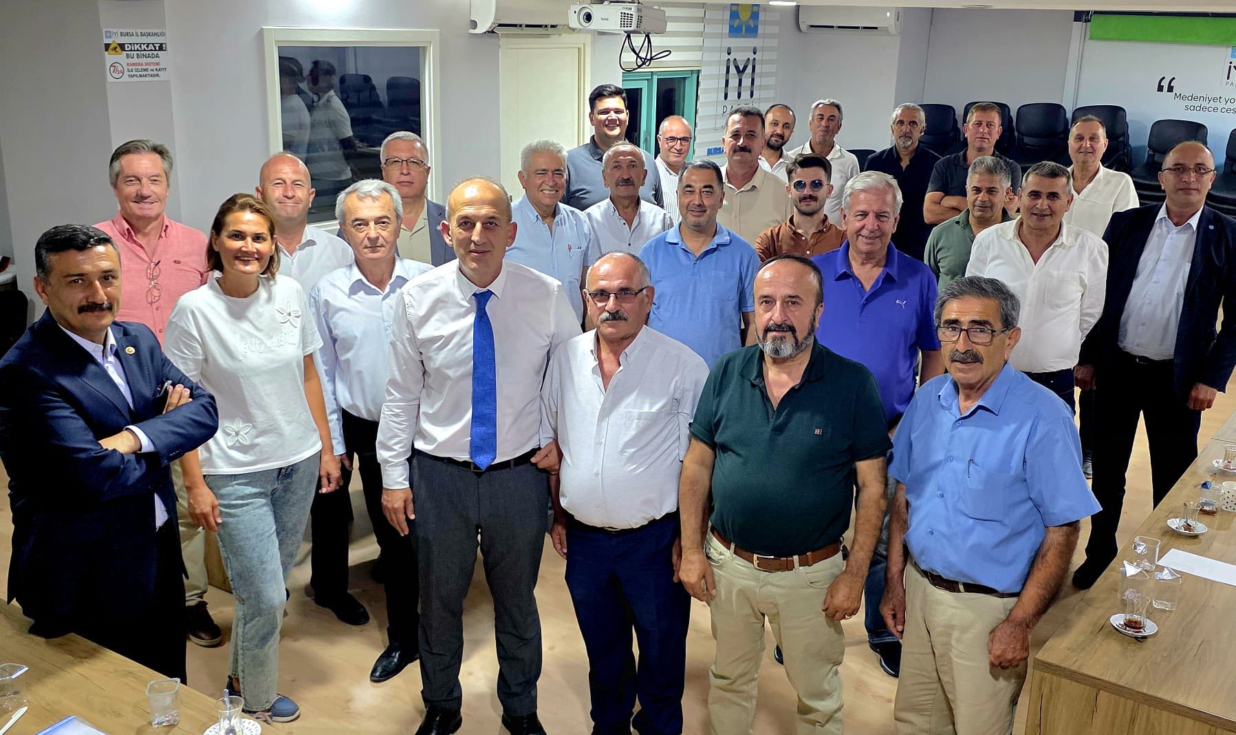 Bursa’da Kongre Süreci Sert Başlıyor: İYİ Parti Teşkilatlarından Net Mesaj!