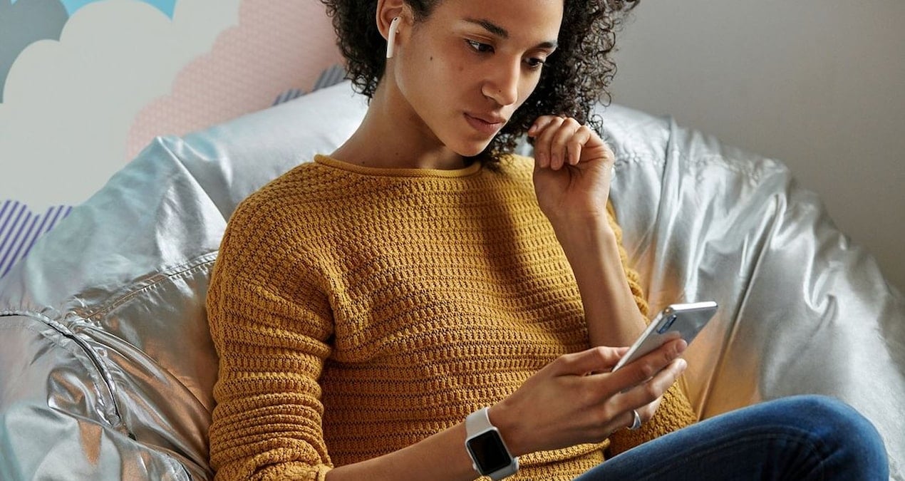 Apple’ın yeni kulaklığını takan istediği dili konuşacak