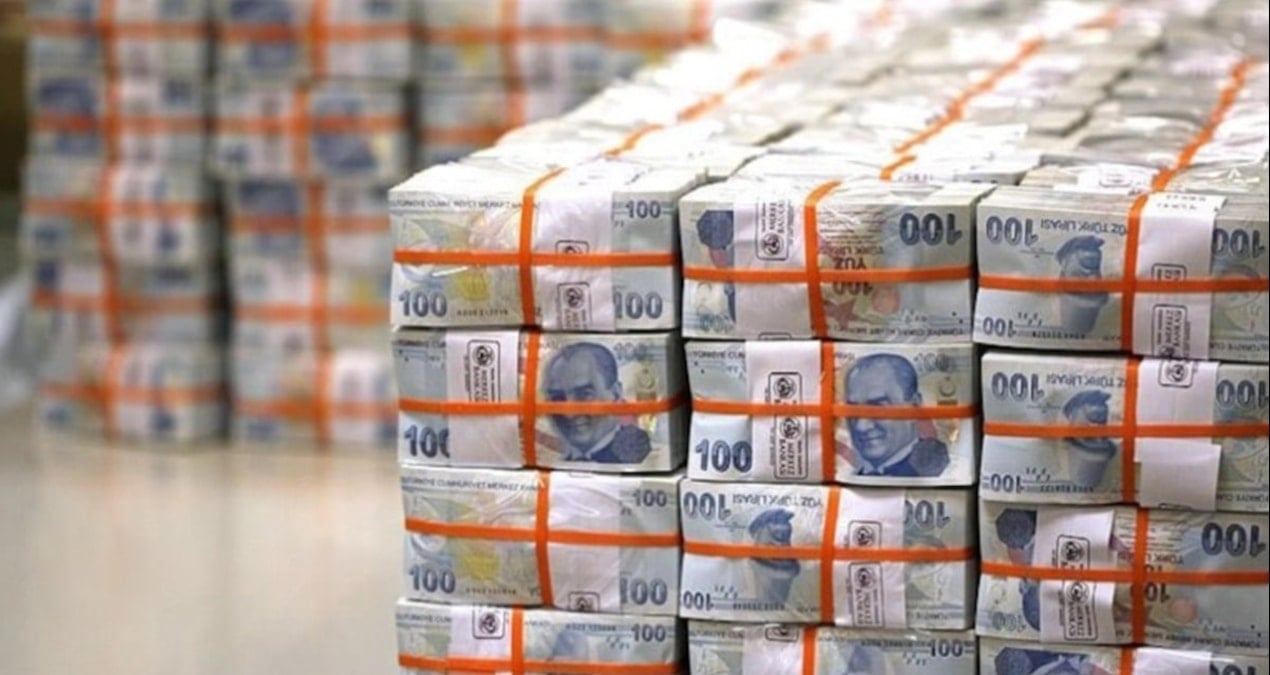 Bankaya 750 bin lira atan her ay asgari ücret kadar para alıyor