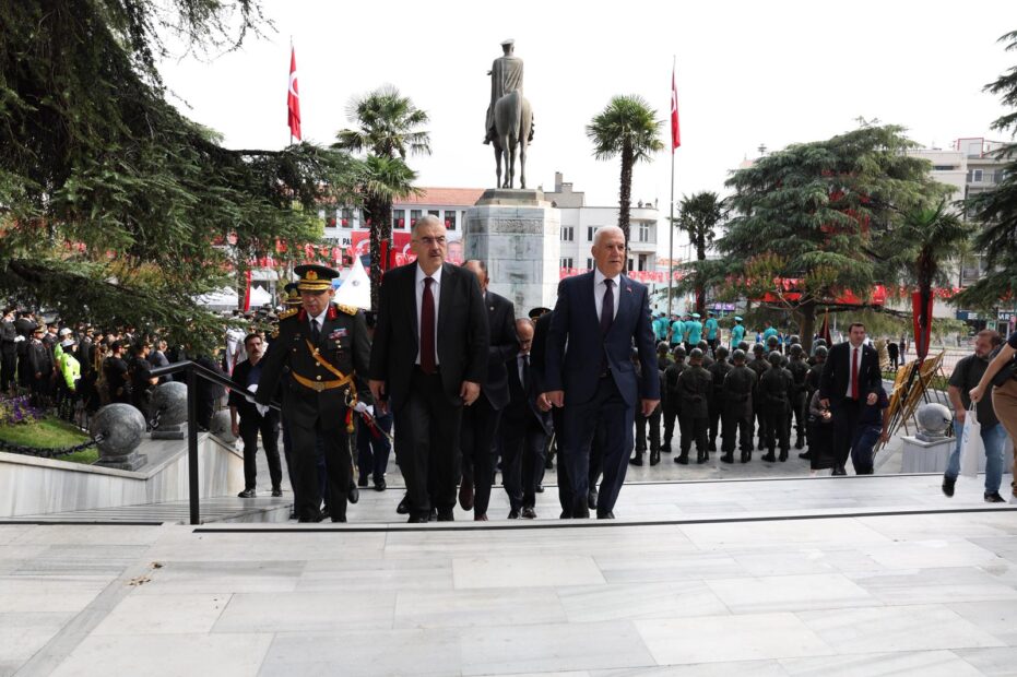 Bursa’da Zafer Bayramı coşkusu
