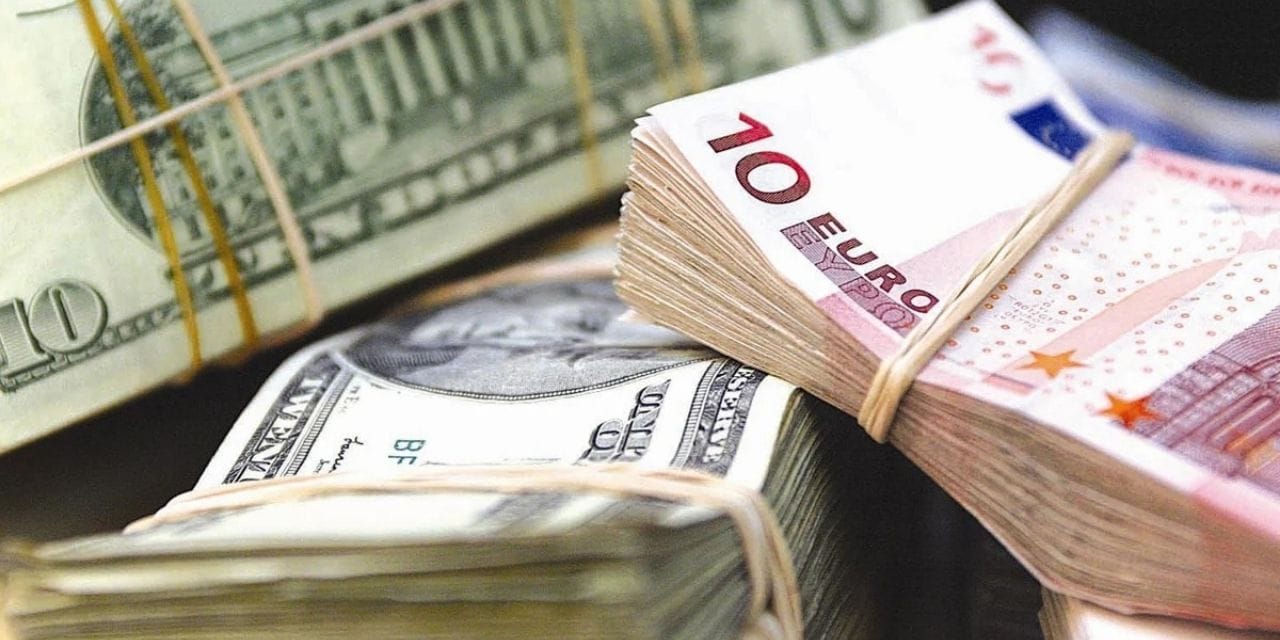 Dolar ve euro yükselişe geçti
