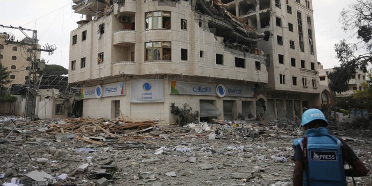 Gazze’de öldürülen gazeteci sayısı 244’e ulaştı