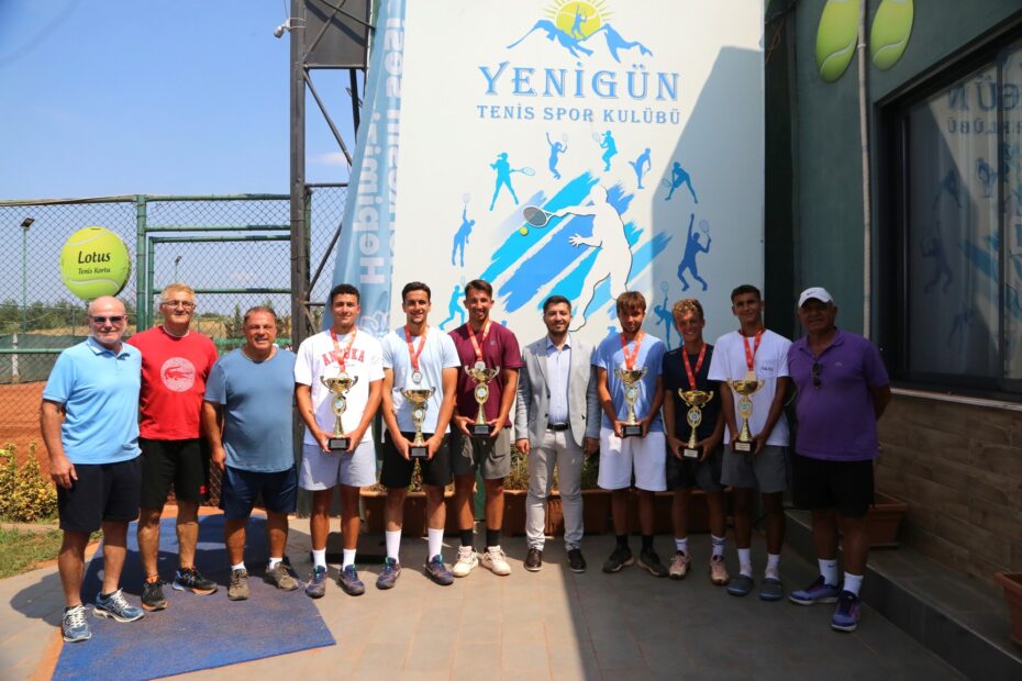 Nilüfer’de tenis heyecanı sona erdi  