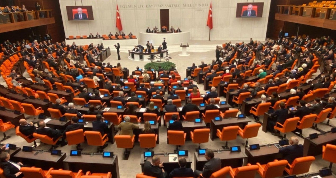 Vekile kaymak emekliye kuru ekmek