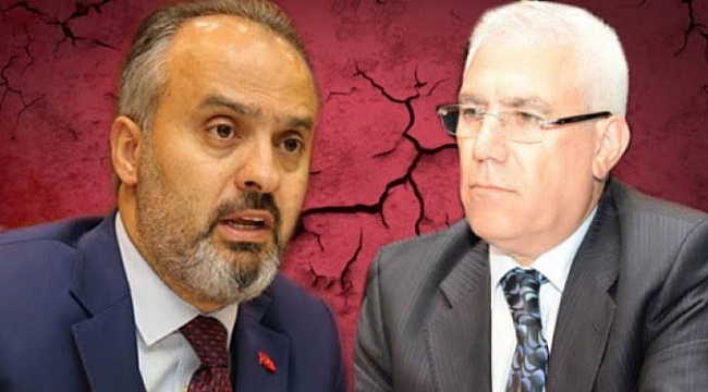 “Bizim yaptığımızı sahiplenip kurdele kesmekle belediye başkanlığı yapılmaz!”