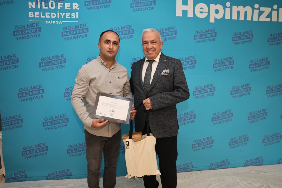 Nilüfer Belediye Başkanı Şadi Özdemir'den Depremde Örnek Tugay Görevi: Ahmet Avcı'ya Özel Tebrik