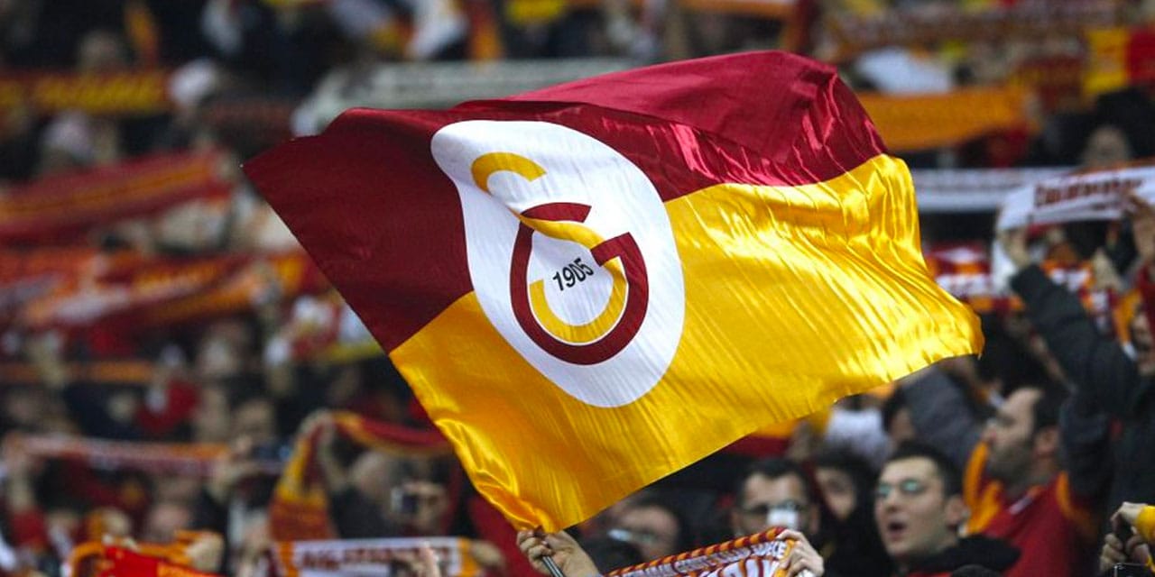 Galatasaray imzayı attırdı: Genç golcü transfer edildi