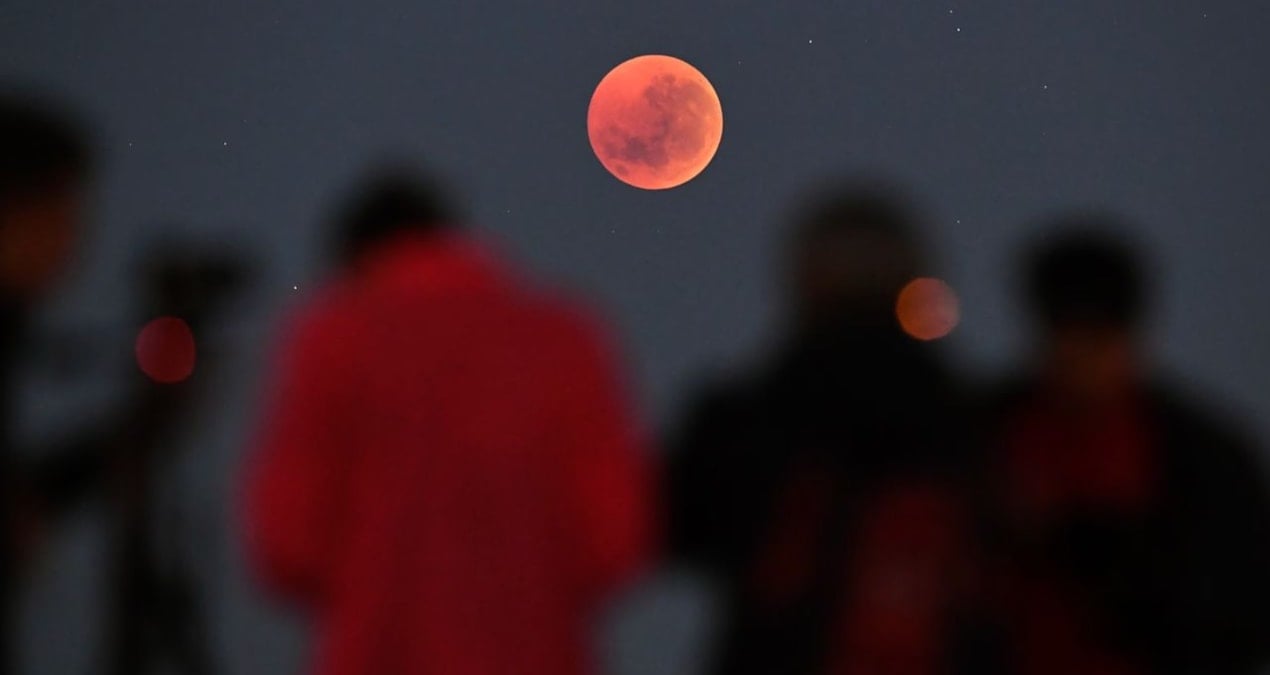 Günler sonra gökyüzü kızıl renge bürünecek!