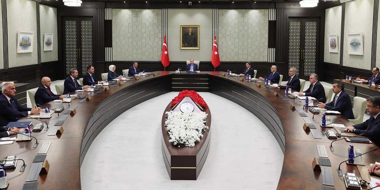 Kabine bugün toplanıyor!