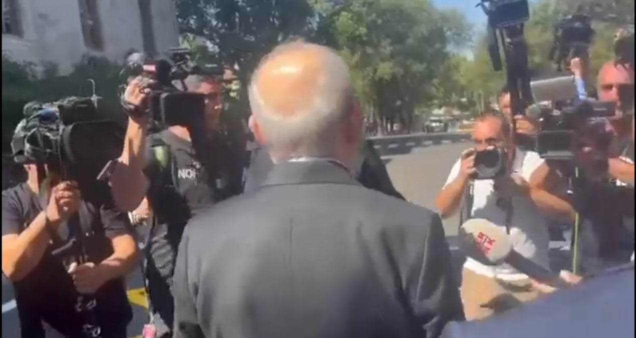 Kılıçdaroğlu duymazdan geldi, sırtını dönüp gitti