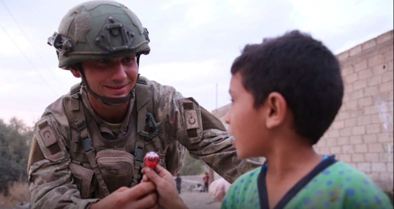 Köylü çocuklara su veren askerlere soruşturma açıldı