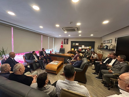 “Kırgızistan Büyükelçisi Ruslan Kazakbaev’den Uludağ OSB Başkanı Enes Çelik’e Kırgızistan Daveti”