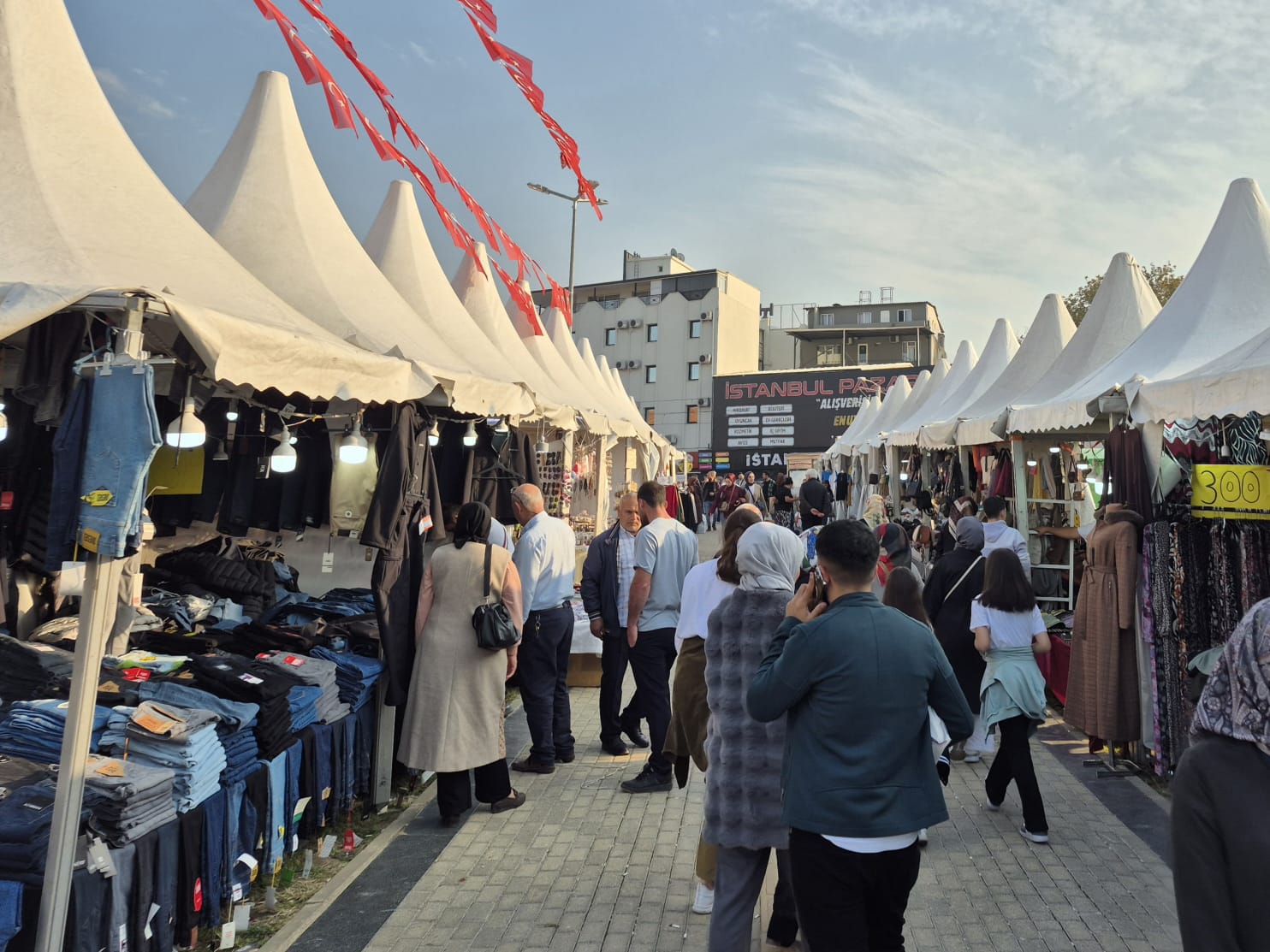 ESDER; “Yöresel Çadırlar Bursa Esnafını Zor Durumda Bırakıyor!”