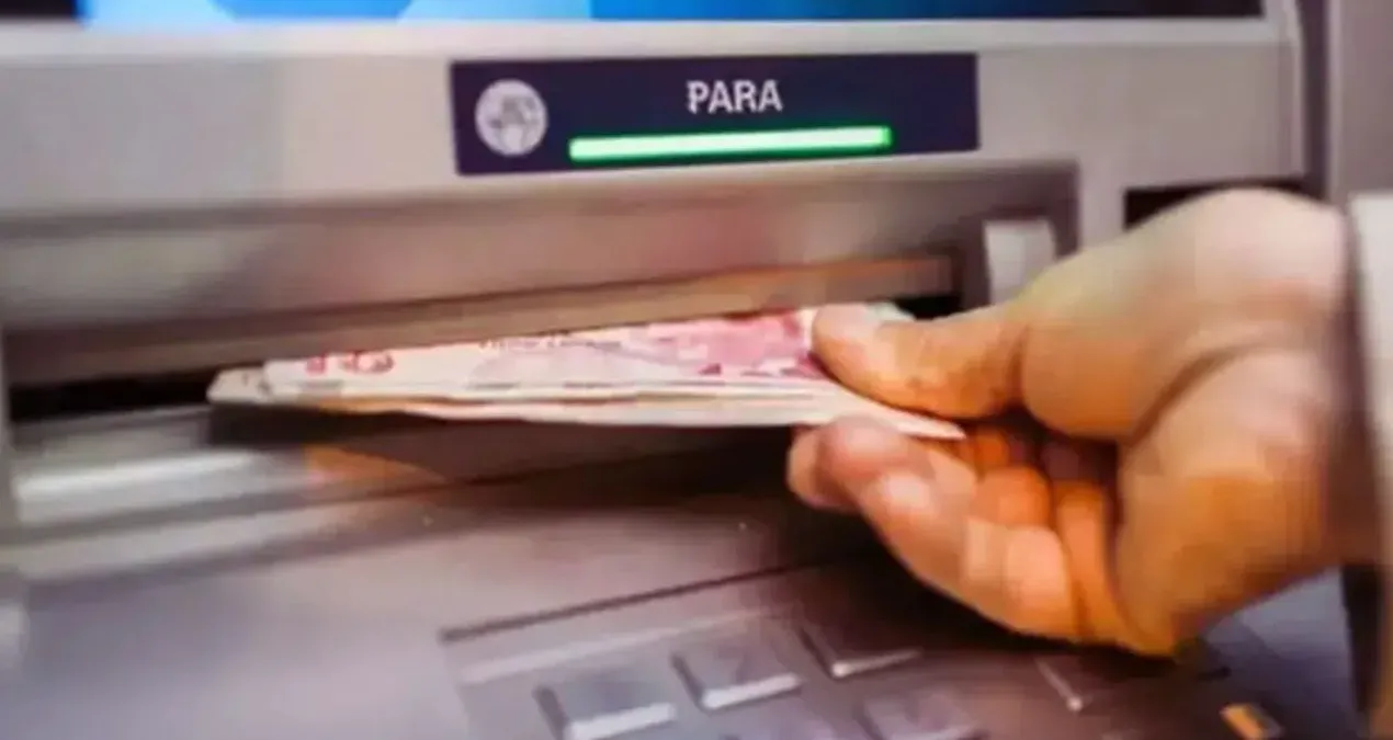 ATM’ye kartını takanlar bu yazıyla karşılaşacak