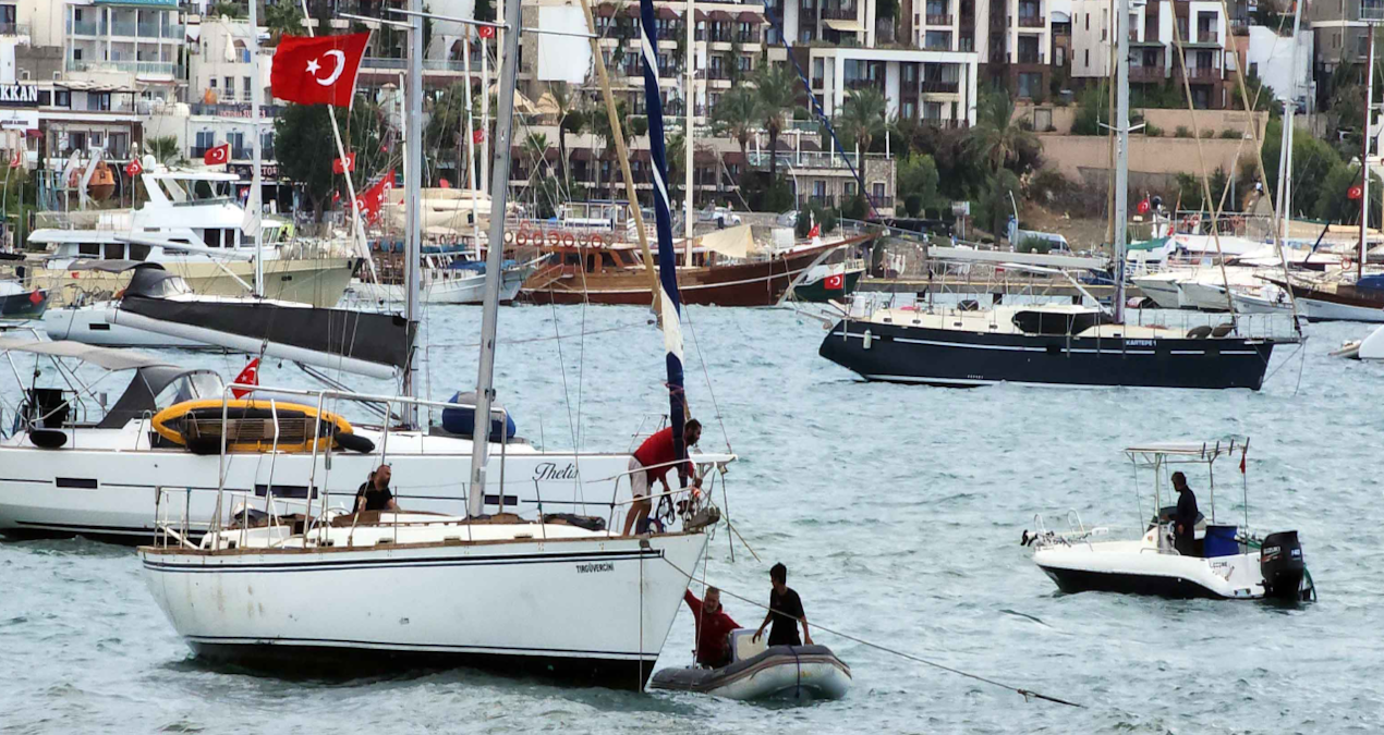 Bodrum’da yatlar karaya sürüklendi, denizciler kabusu yaşadı