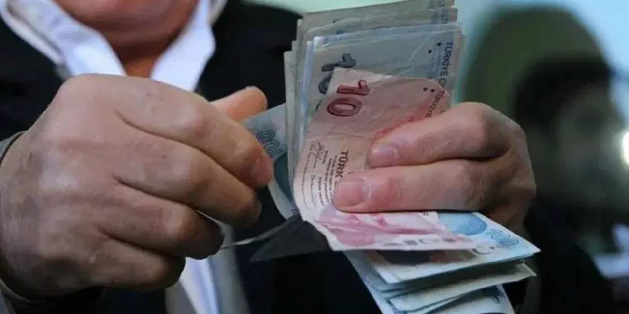 Emekli anketinde AK Parti’yi zora sokacak sonuç