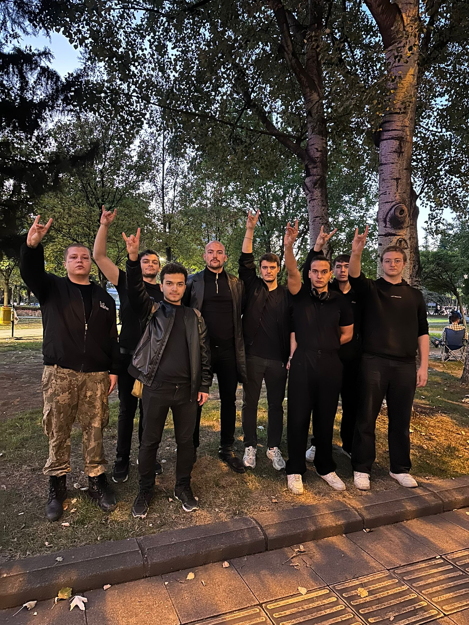 Türk Milletine Hiç Bir Soysuz Diz Çöktüremeyecek! Nöbetteyiz!