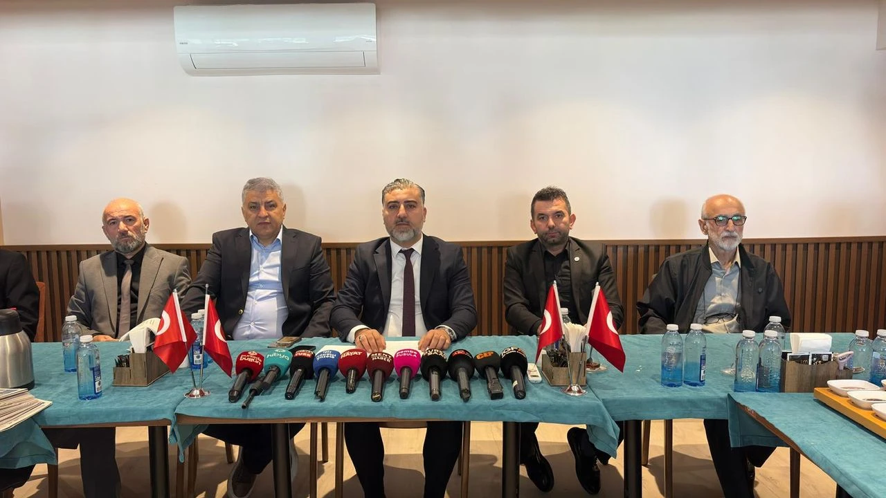 BİLDEF’te Deprem: 12 Hemşehri Derneği Topluca İstifa Etti!