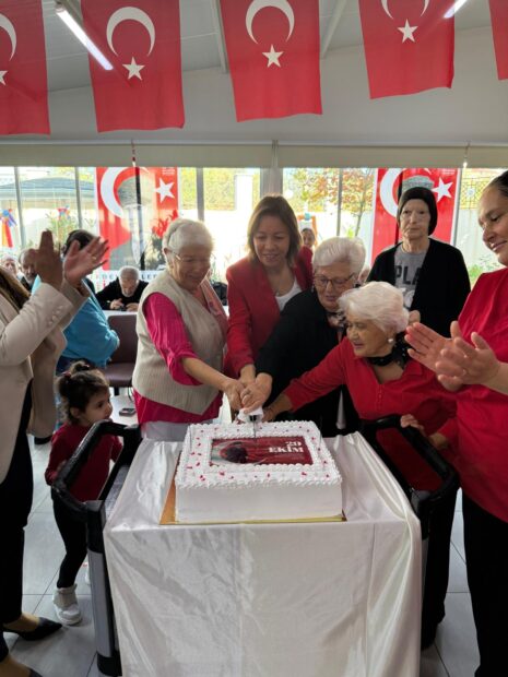 Nilüfer’in büyüklerinden Cumhuriyet Bayramı’nda coşkulu kutlama