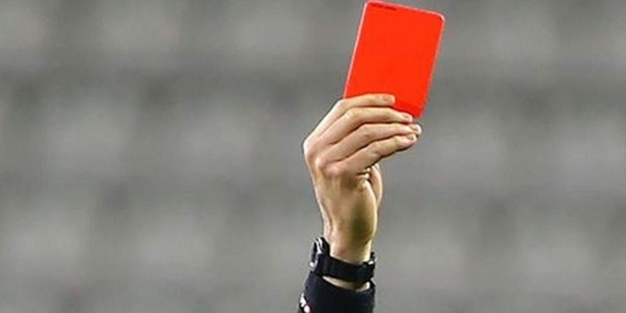 Yönettiği maçta “Kırmızı kart çıkar” bahsi oynamış 5 milyon lira kazanmış