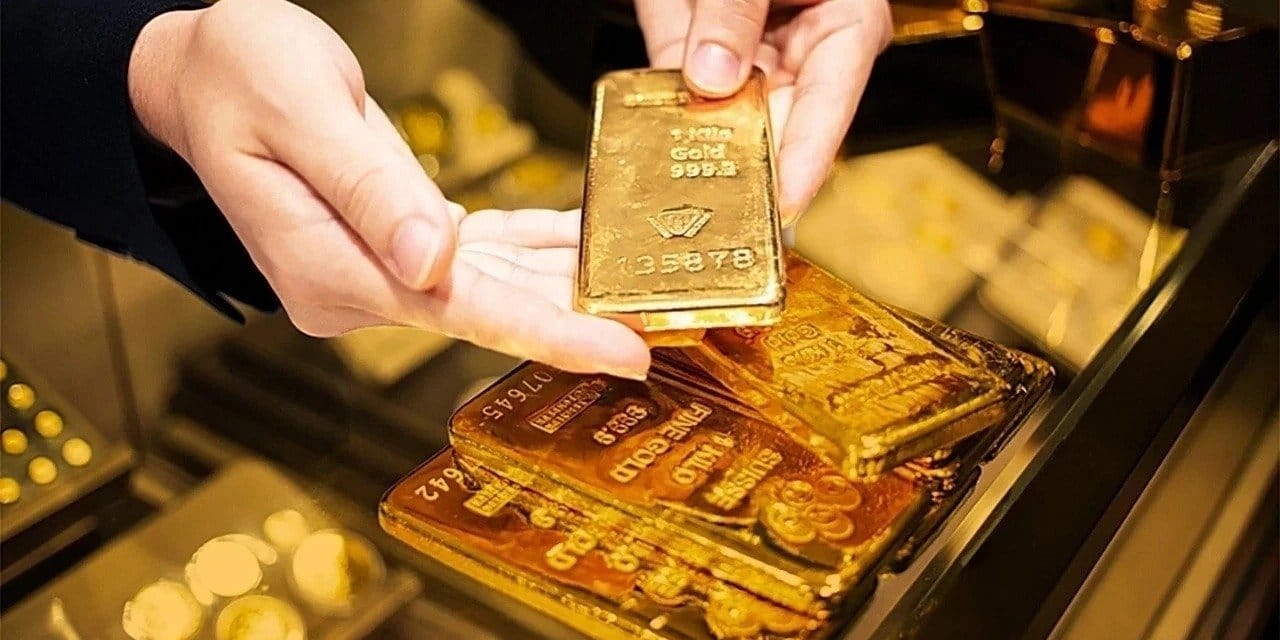 Altın rekordan vazgeçti düşüşe geçti!