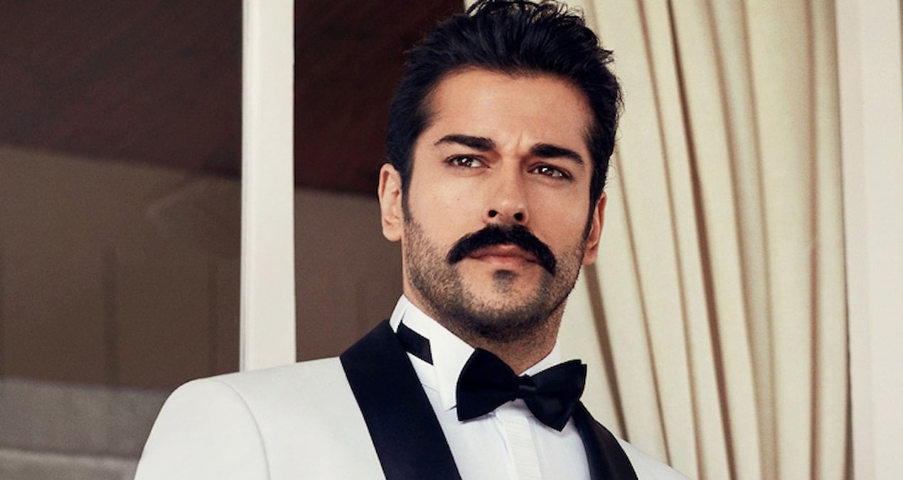 Burak Özçivit’in kariyerinde bir ilk!