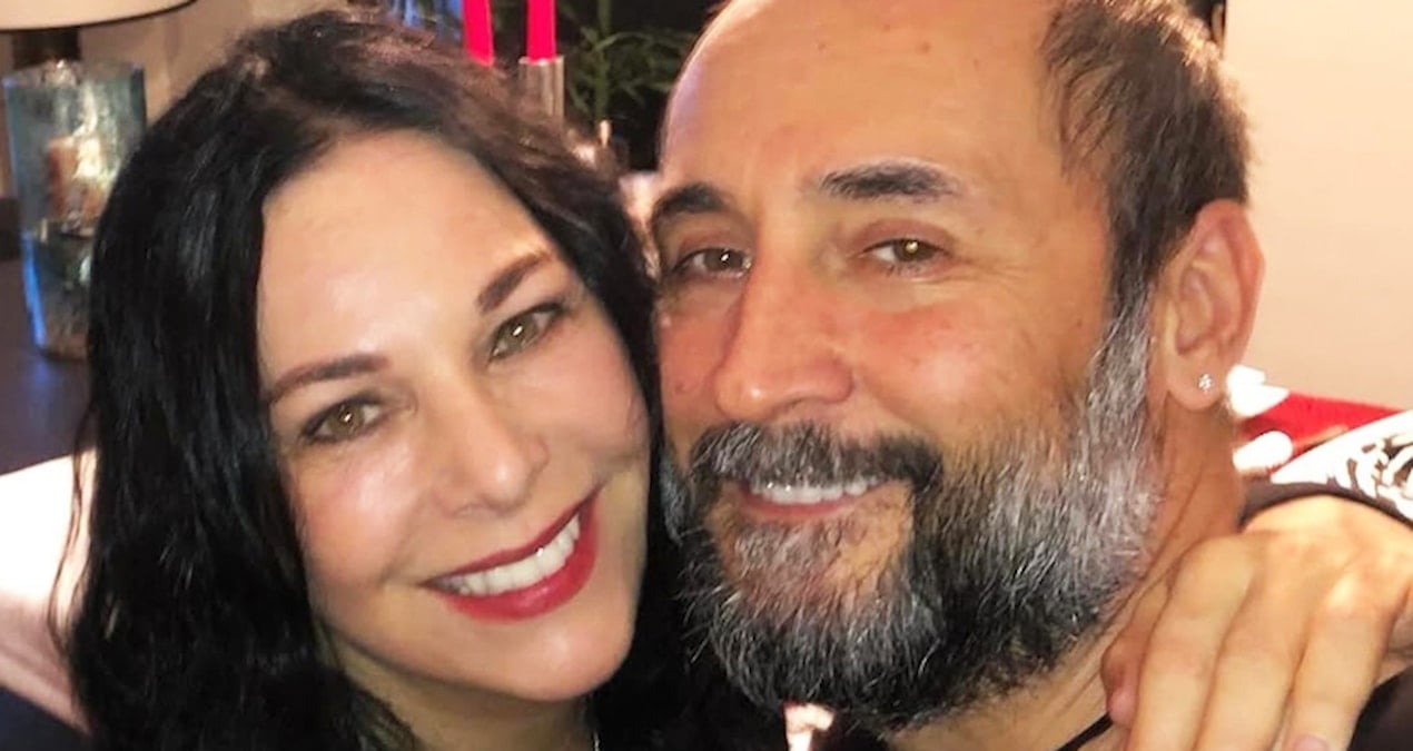 Şenay Gürler’den 11 yıllık aşkı Semih Saygıner’e romantik kutlama