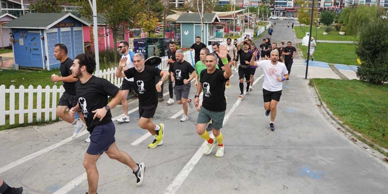 Türkiye’nin dört bir yanından sporcular Atatürk için koştu