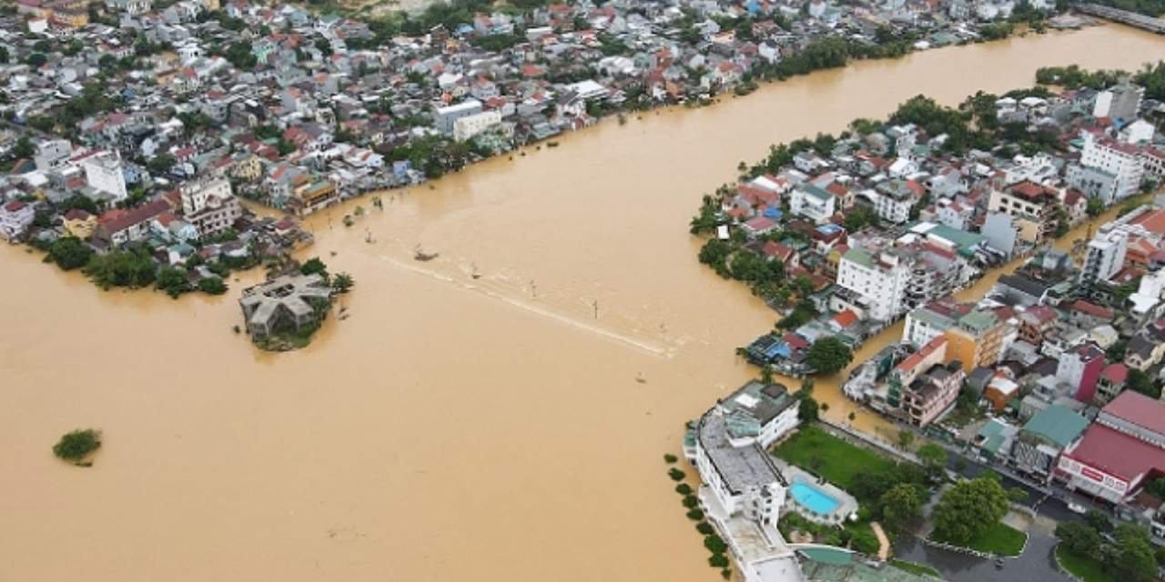 Vietnam’da sel felaketi: Ölü sayısı 40’ı aştı