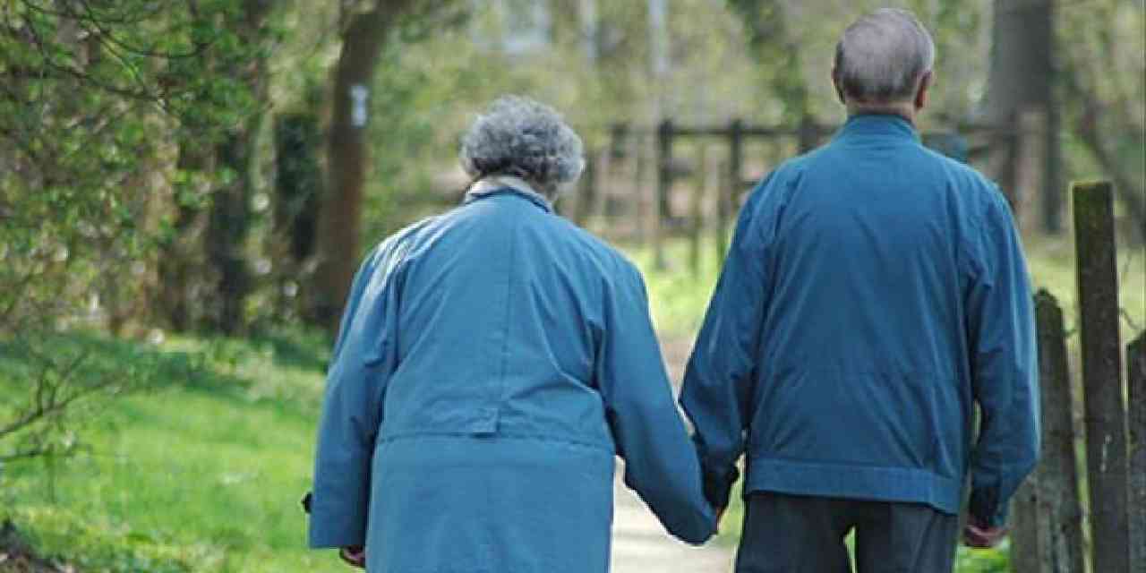 50 yaşından sonra kesinlikle tüketilmemesi gereken 5 içecek