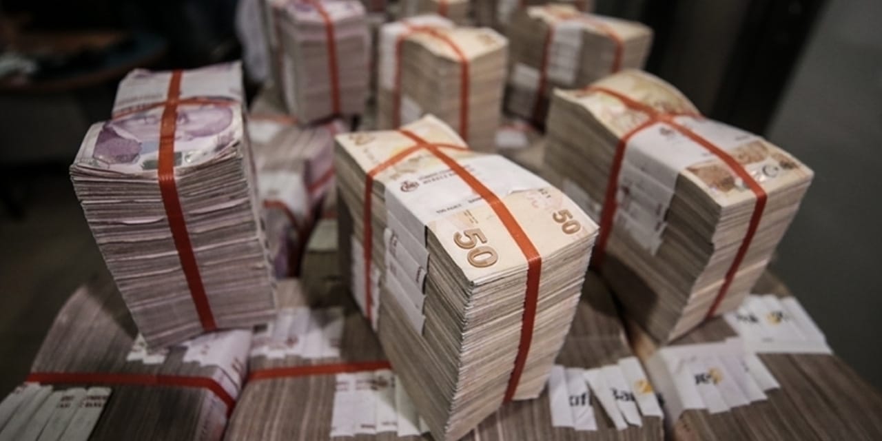 Bütçe kasımda fazla verdi