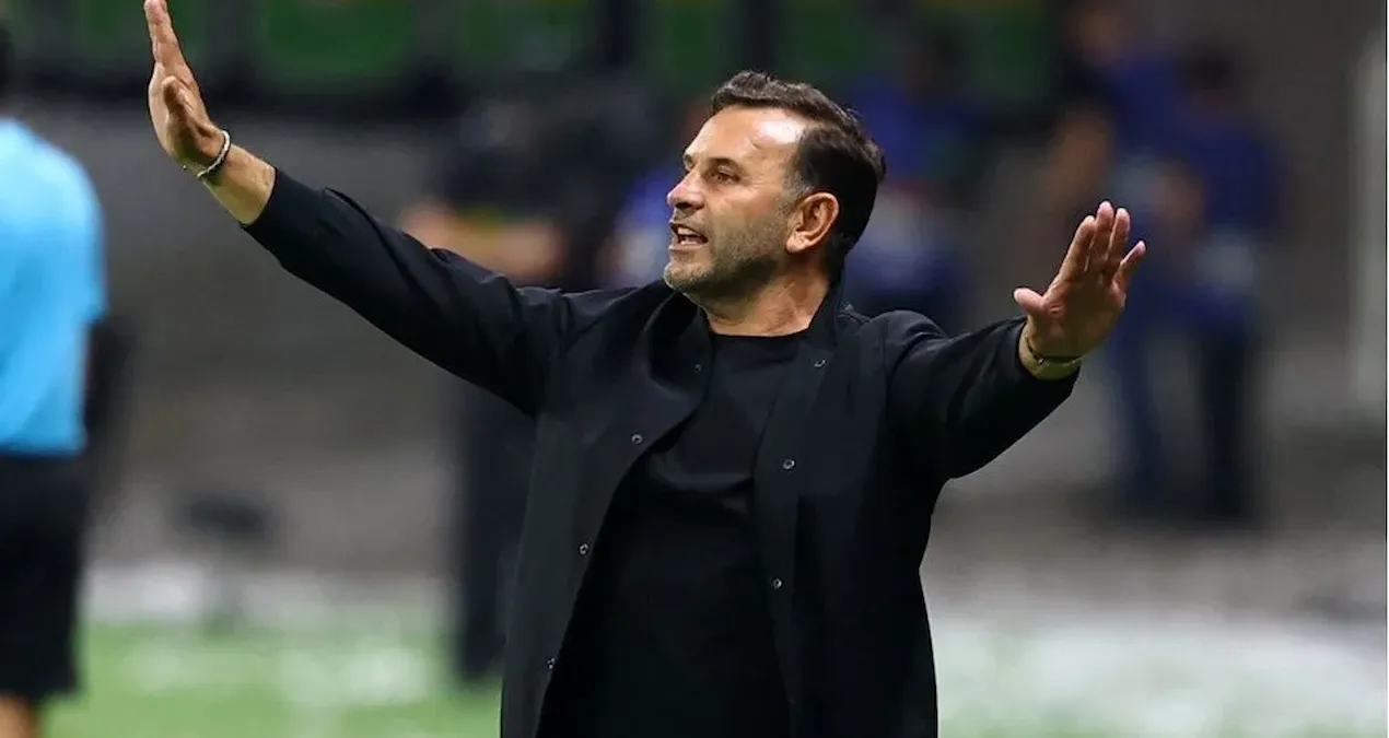 Derbide sağ bek o isme emanet