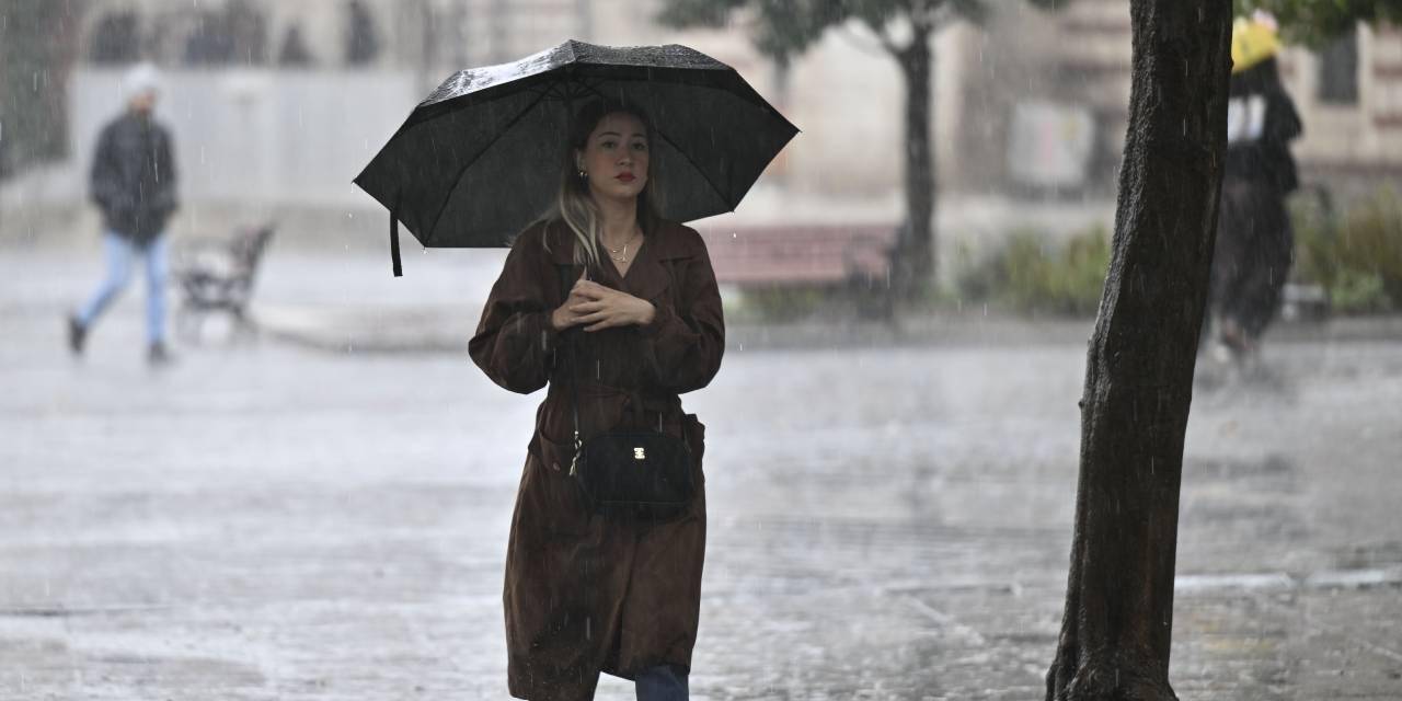 Meteoroloji’den kuvvetli sağanak ve tipi uyarısı!