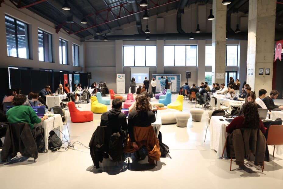 Nilüfer’in sorunlarına gençlerden yapay zeka destekli çözümler