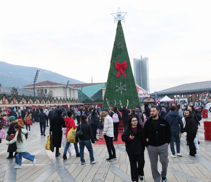 Osmangazi’de Yeni Yıl Heyecanı Meydanı Sardı