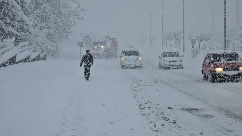 “Hizmet Vermiyorsunuz!”