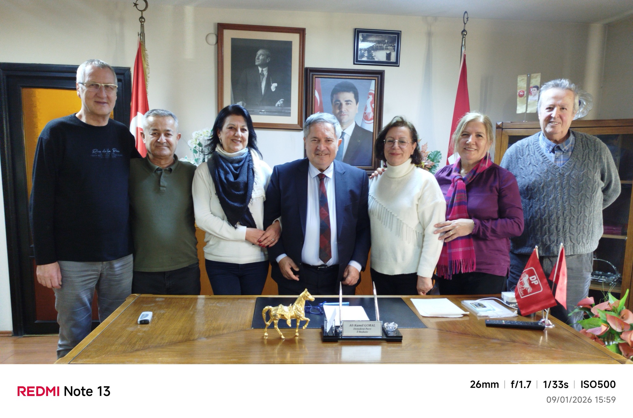 Demokrat Parti’de Zamanı Durduran Buluşma