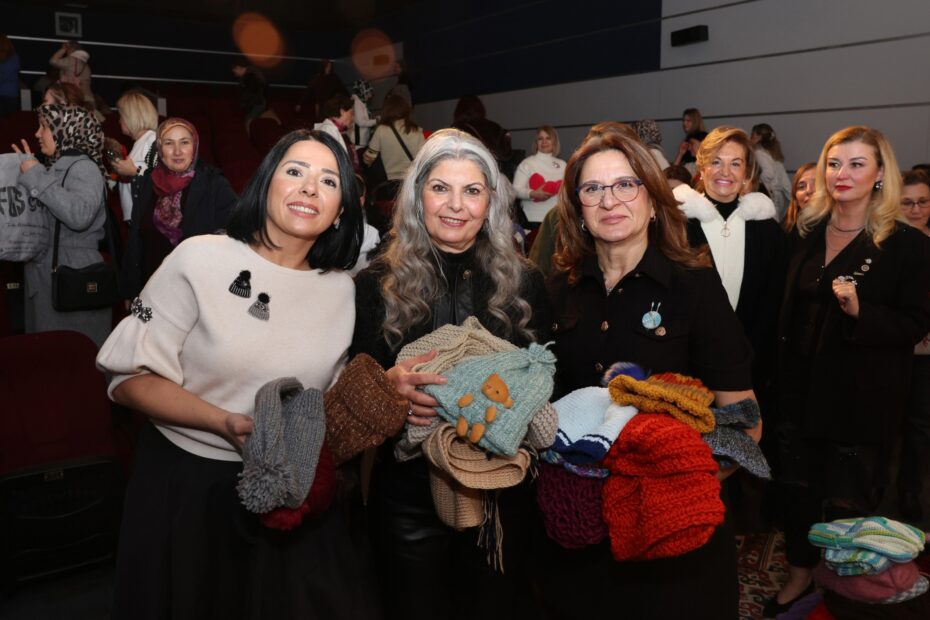 Nilüfer’de kadınlar iyilik için ilmek attılar