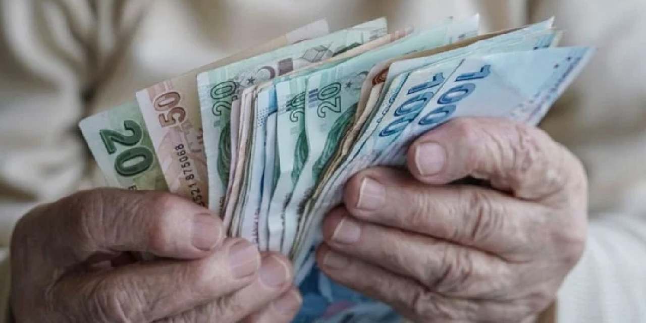 Geliri olmayan ev kadınlarına emeklilik yolu açıldı