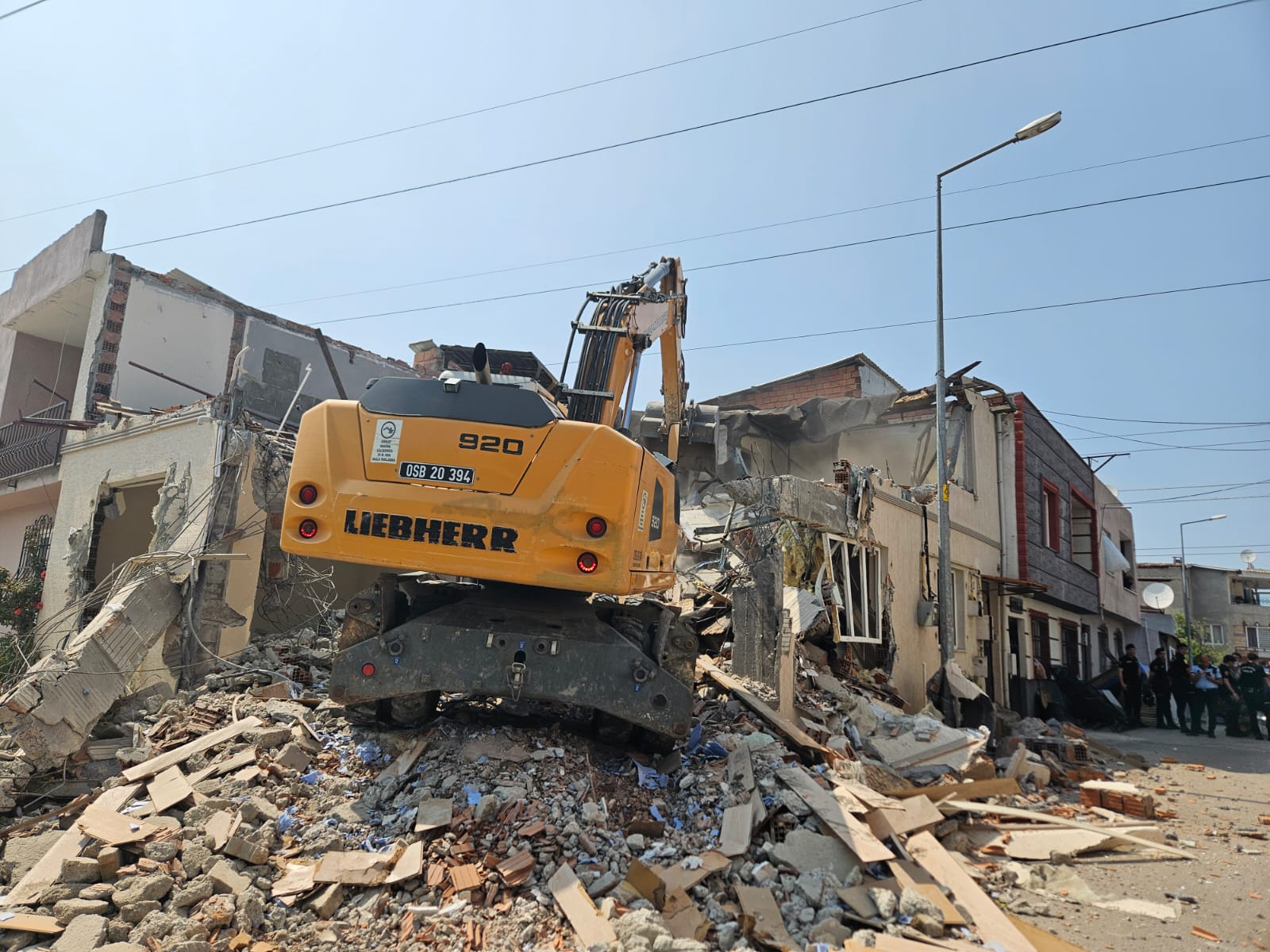 “Vatandaşın Evini Kaçak, Devletin İhmâlini Meşru Sayamazsınız!”