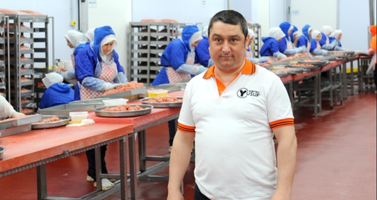 Köfteci Yusuf’un iftar menüsü sosyal medyayı ikiye böldü