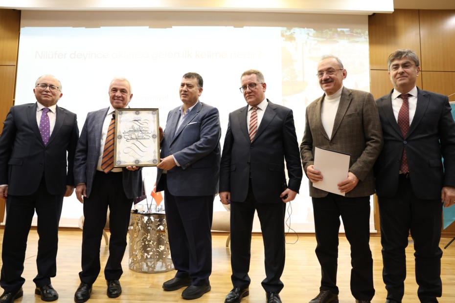 Şadi Özdemir gençlerle buluştu