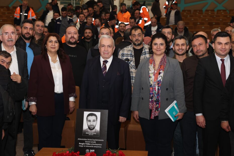 Şadi Özdemir, temizlik işçileri ile buluştu