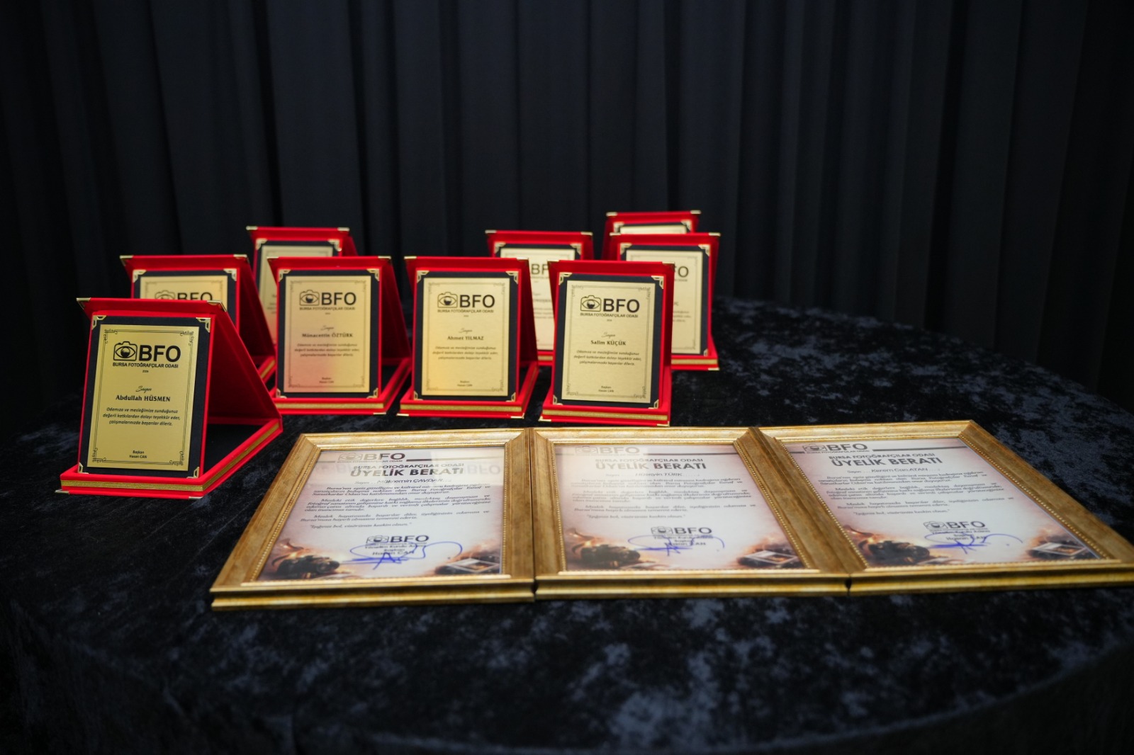 Bursa Fotoğrafçılar Esnaf Odası’ndan Birlik ve Vefa Gecesi: