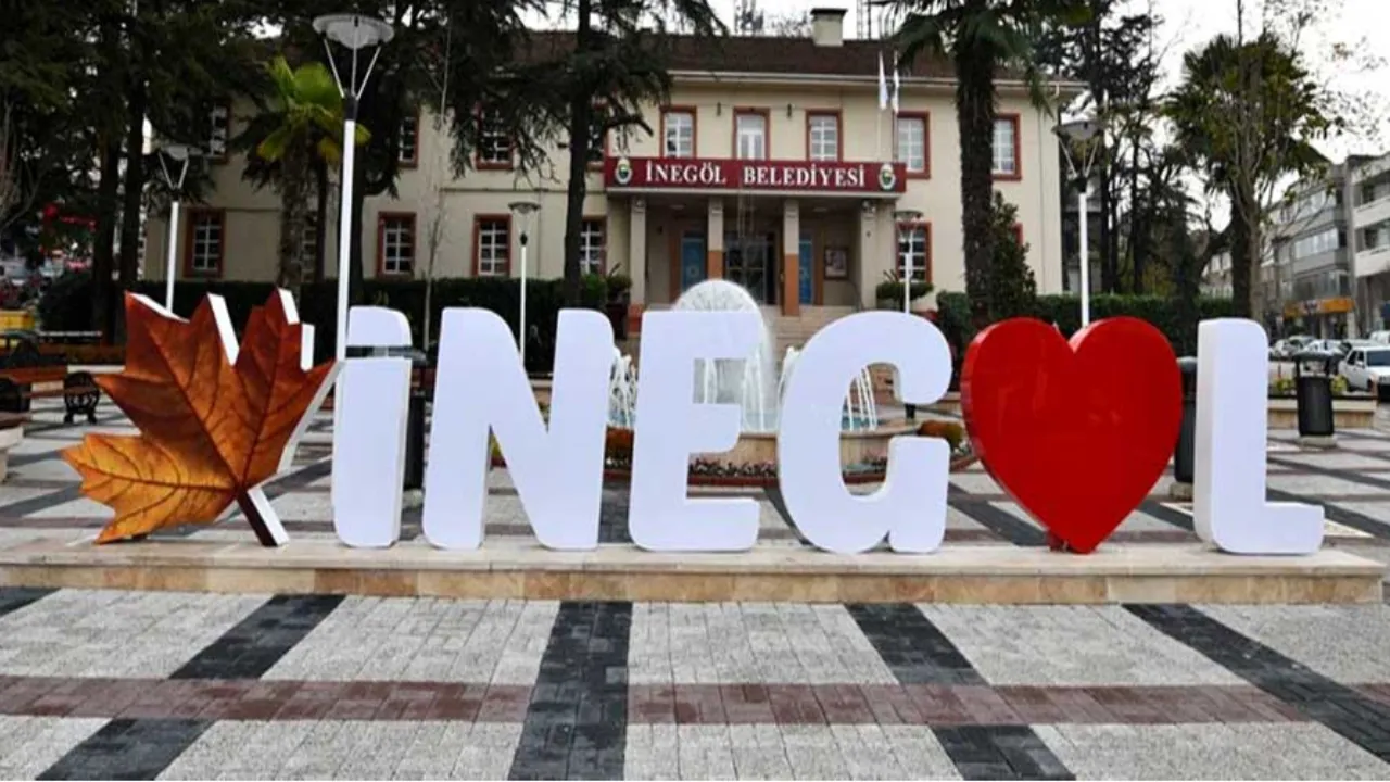 “Bu İlçe Sorunlar Altında Eziliyor, Kimse Görmezden Gelemez”