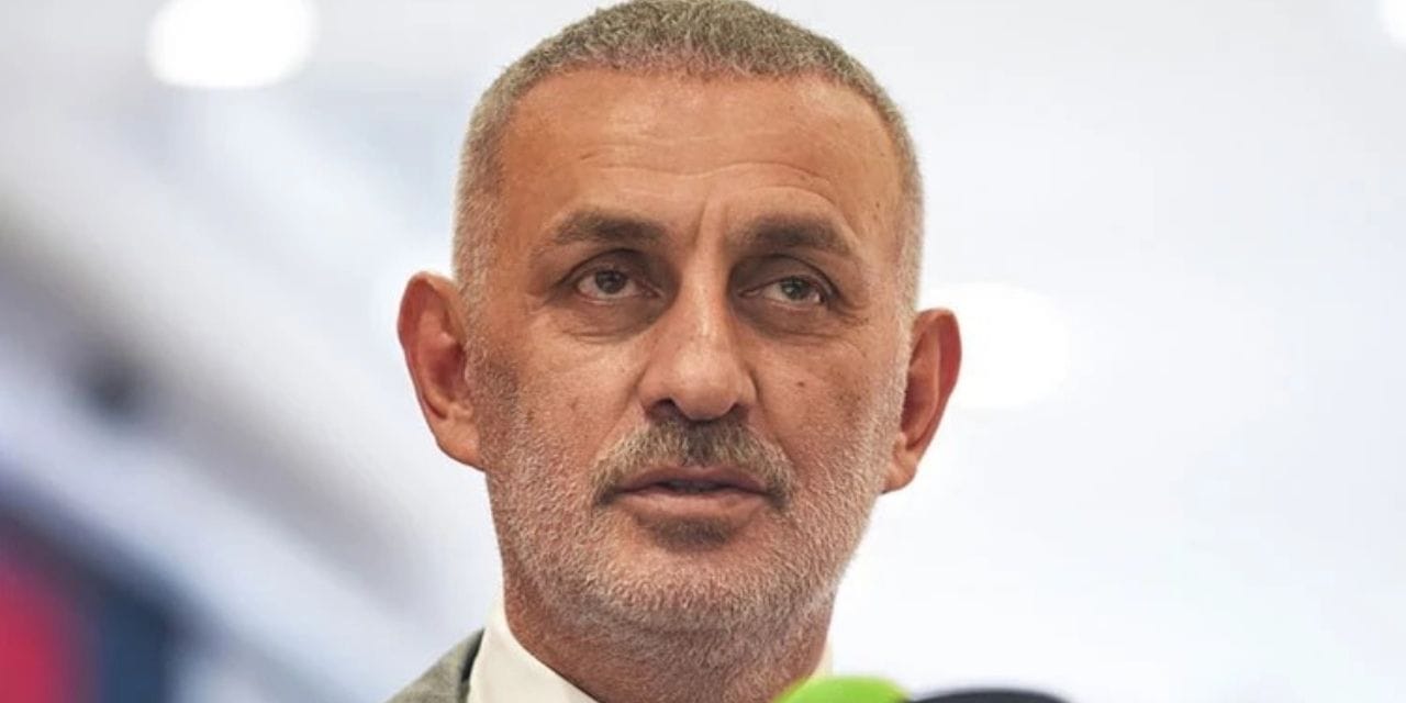 Millilere verdiği söz ortaya çıktı: Para mı villa mı?