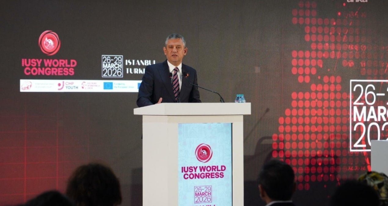 Özgür Özel’den Uşak Belediyesi’ne yönelik operasyona tepki