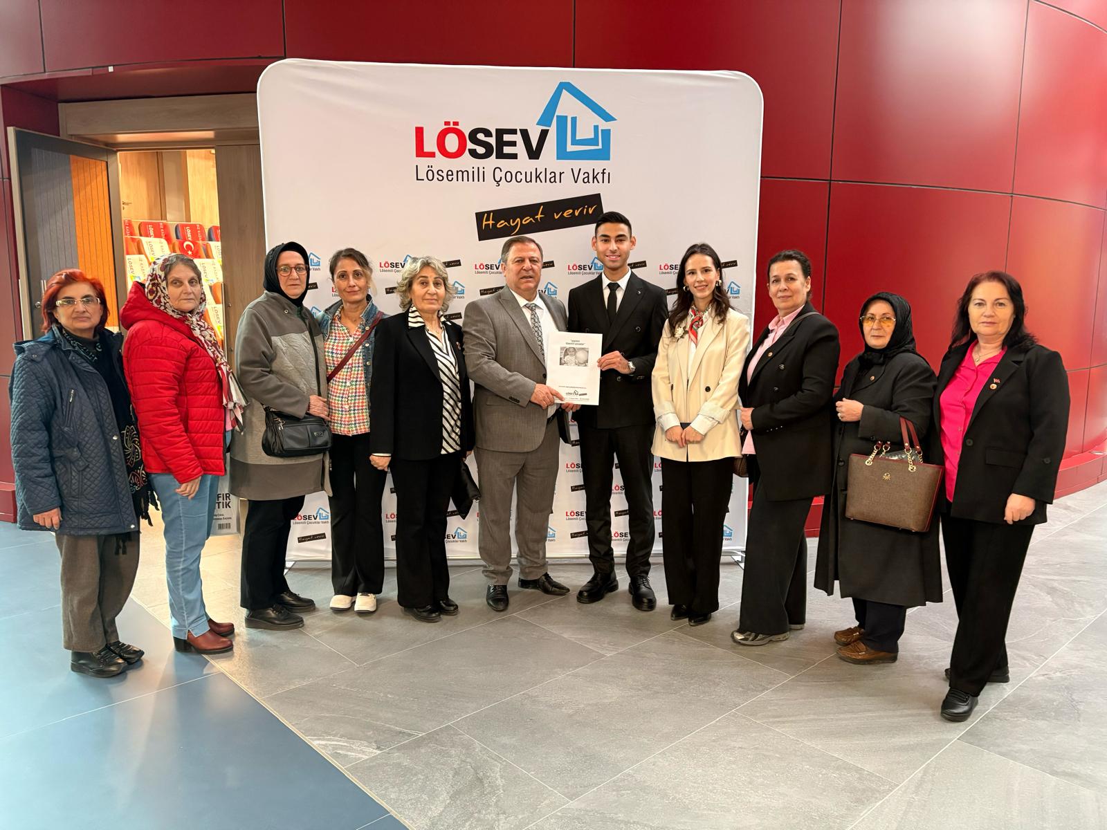 Bursa’da Emeklilerden LÖSEV’e 23 Nisan Hediyesi